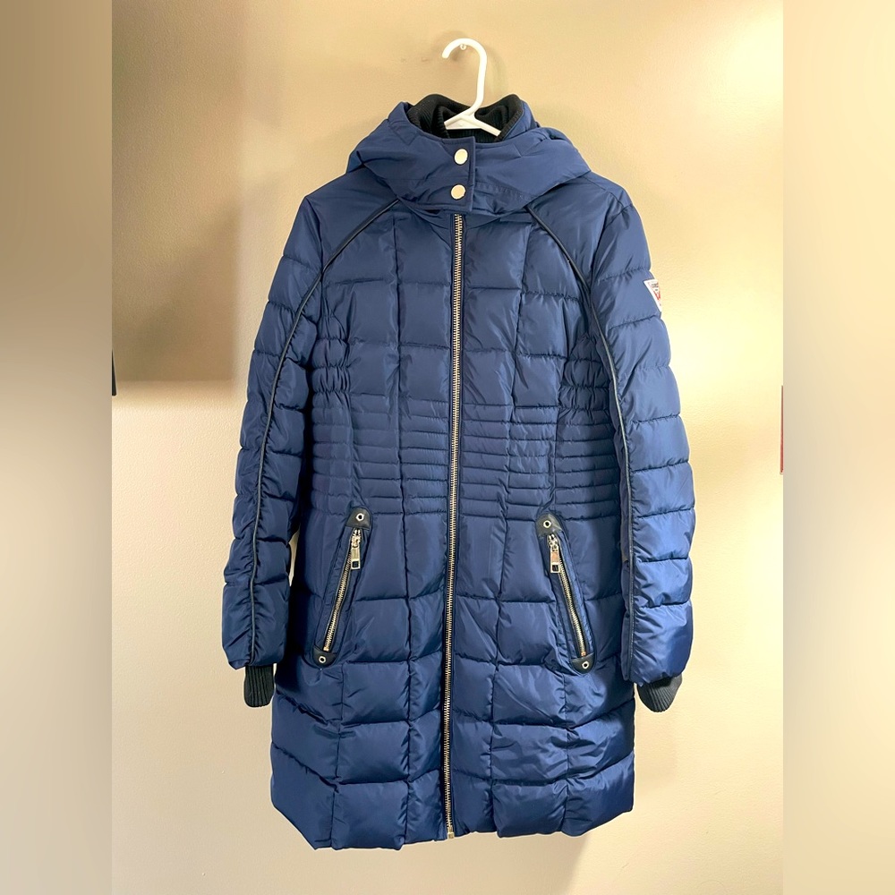 Beautiful Blue Guess Winter Down Jacket.Size Medium.